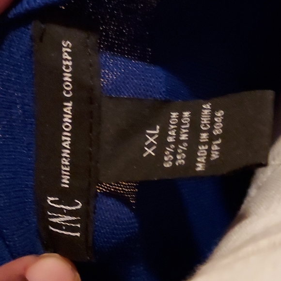 Sweater - Picture 6 of 6